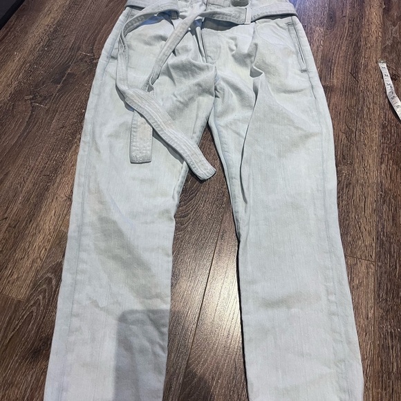 SUSIE Paperbag High Rise
Jeans by DL1961 size 25 - Picture 4 of 12